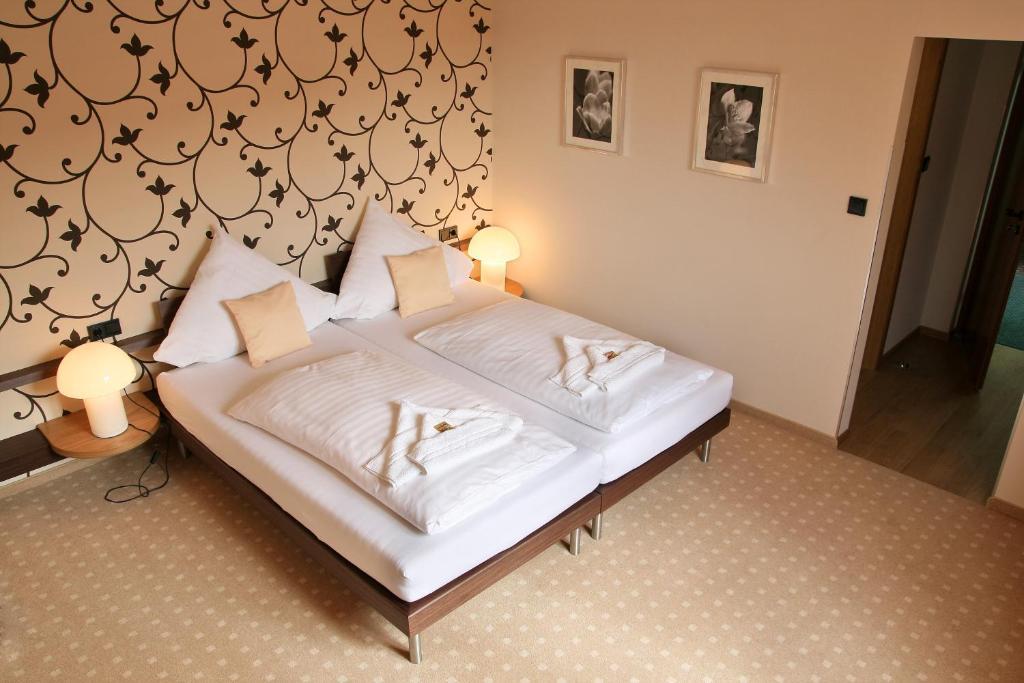 L'Escala Hotel Dreieich Bilik gambar
